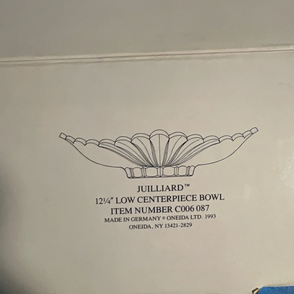 NIB! Oneida Juilliard Crystal‎ 12 1/4